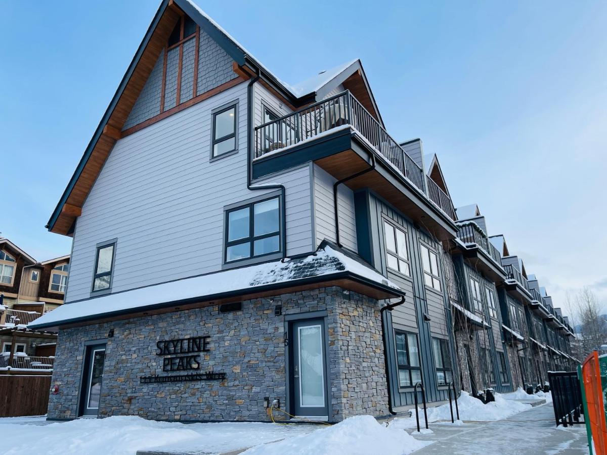 Joes Brand New 2 King Bedrooms Townhome In Canmore Bagian luar foto